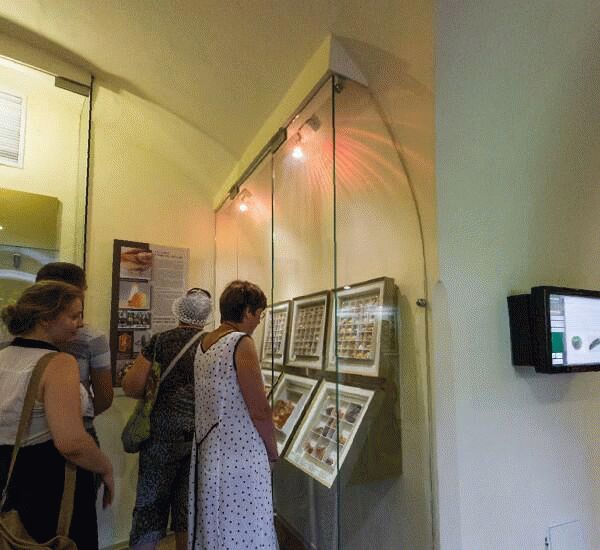 Банкомат Сбербанка России по адресу улица Черняховского 27