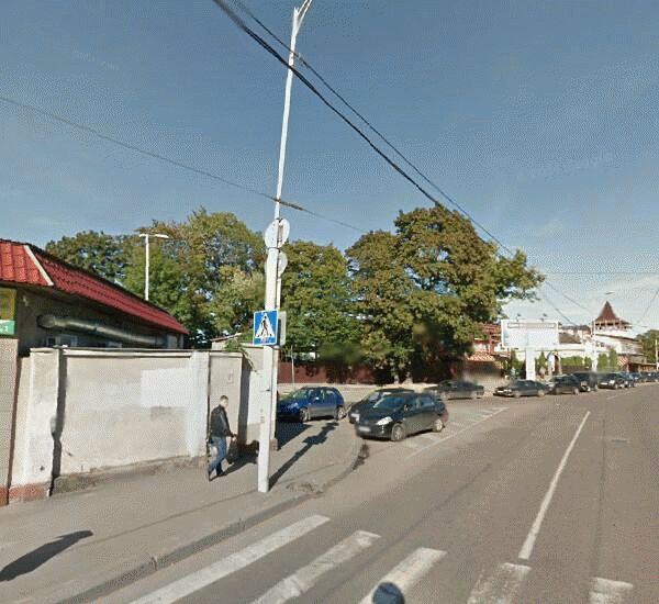 Банкомат Сбербанка России по адресу ул. Черняховского,  76